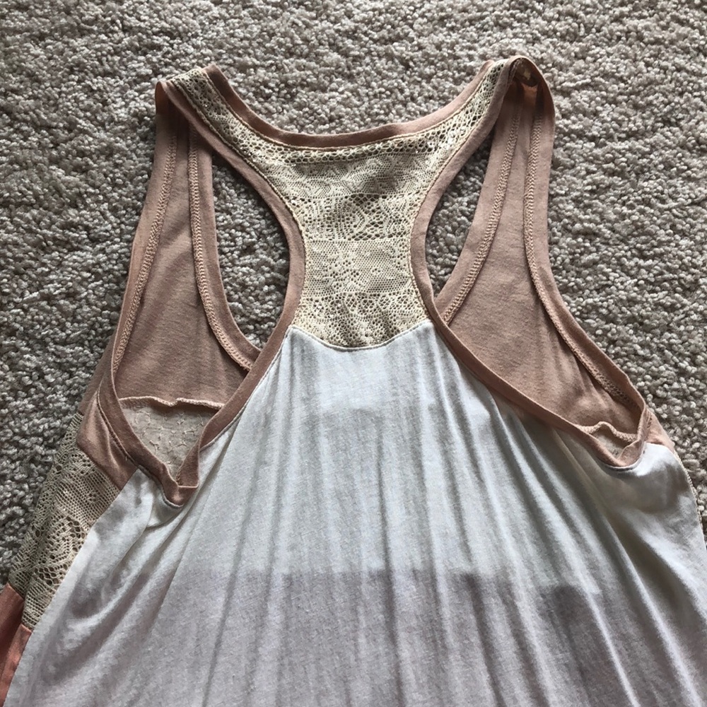 Flowy Razorback tank top - Picture 3 of 3
